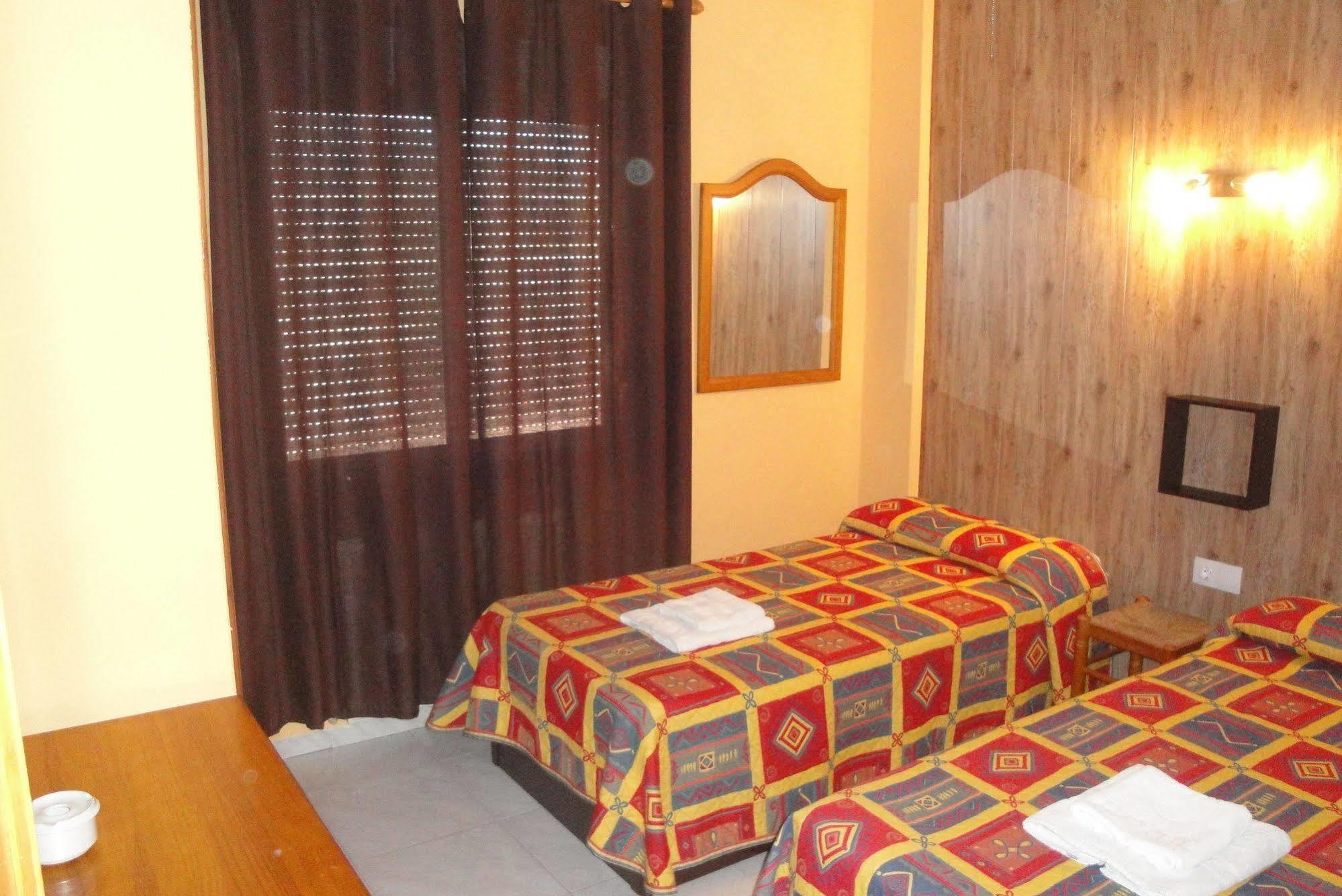 Hostal Cristina Dénia Exterior foto